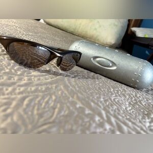 OAKLEY SUNGLASSES